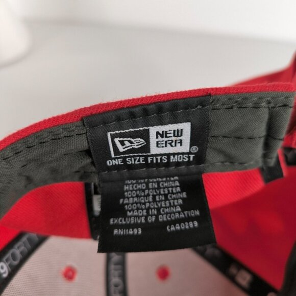 NWT Tampa Bay Buccaneers New Era 100t NFL Official 9Forty Adjustable Flex Hat - Picture 6 of 12